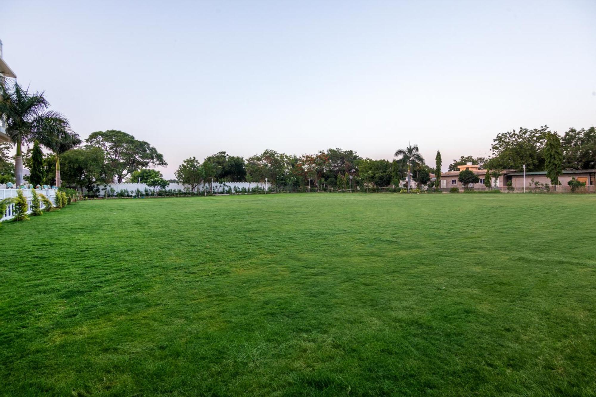 Sterling Aravalli ウダイプル エクステリア 写真