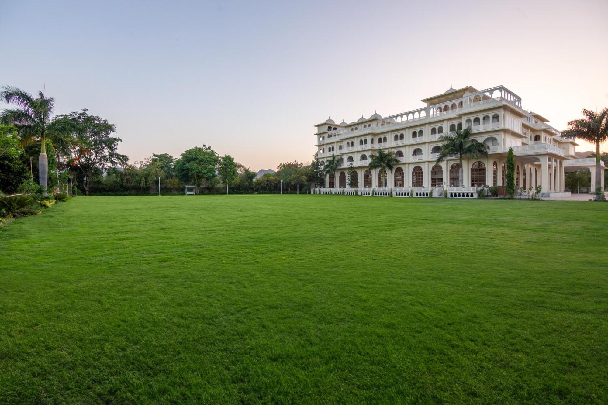 Sterling Aravalli ウダイプル エクステリア 写真